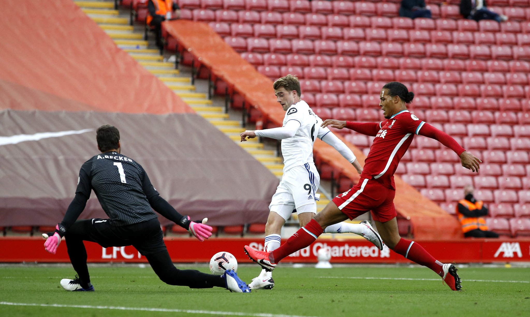 語出驚人 語出驚人